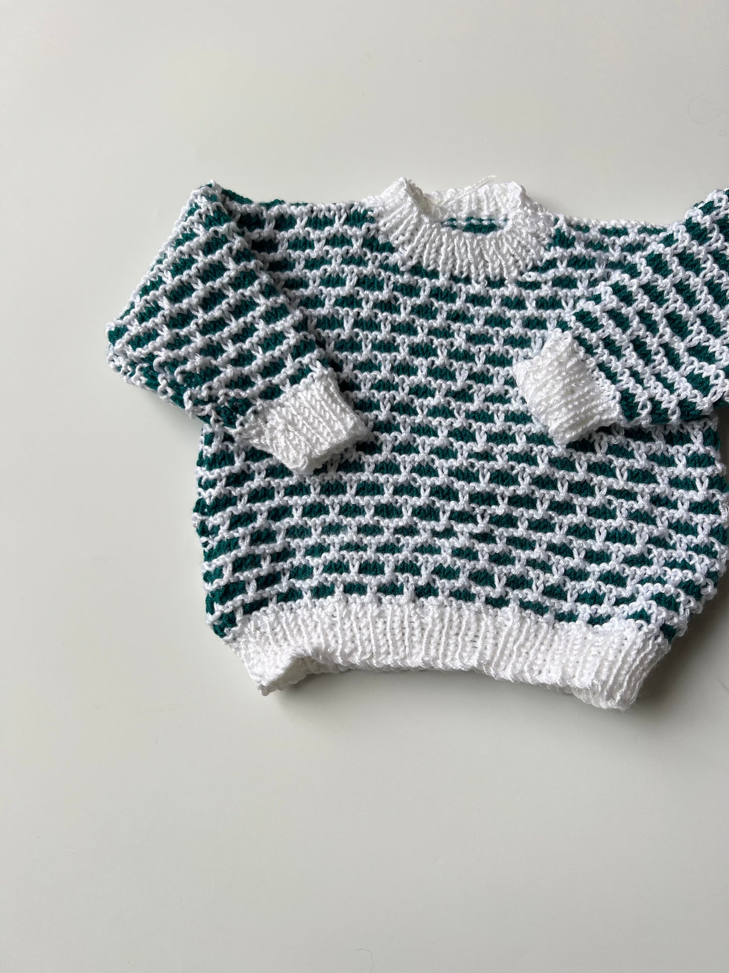 Hand Knitted Green & White Jumper 3-6 months
