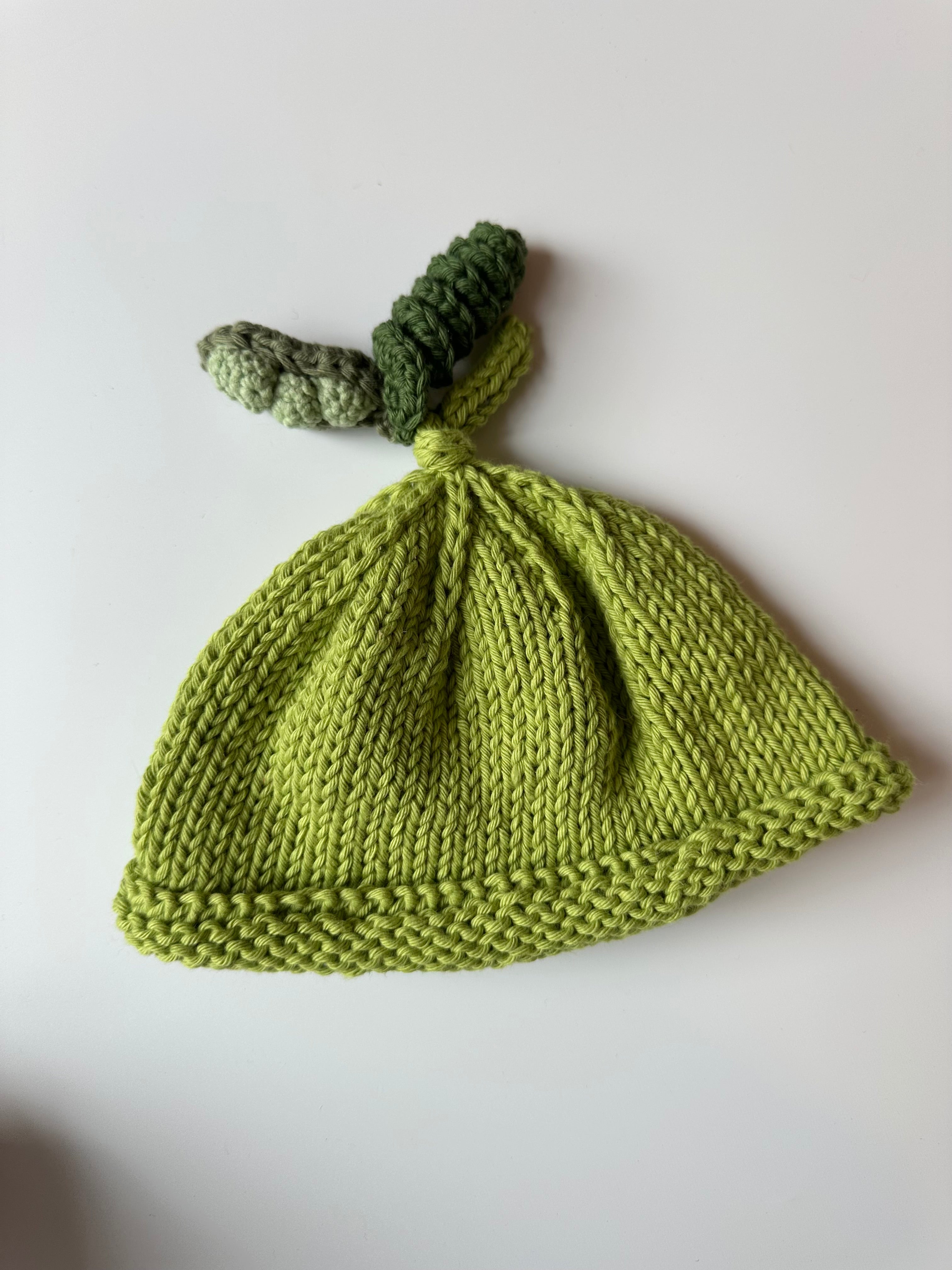 Hand Knitted Peas in the Pod Hat 0-6 Months