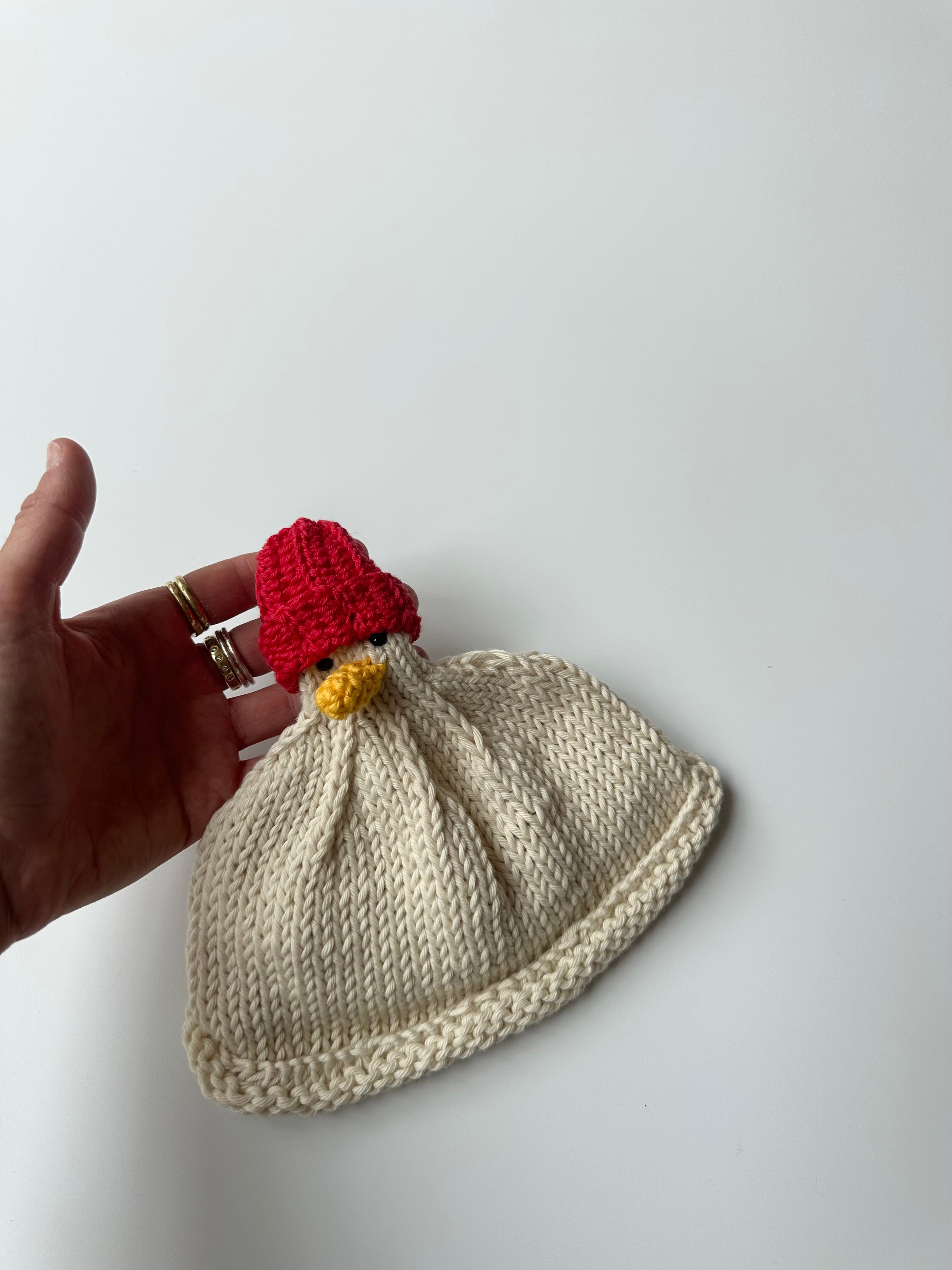 Hand Knitted Cream Bird Hat 6-12 Months