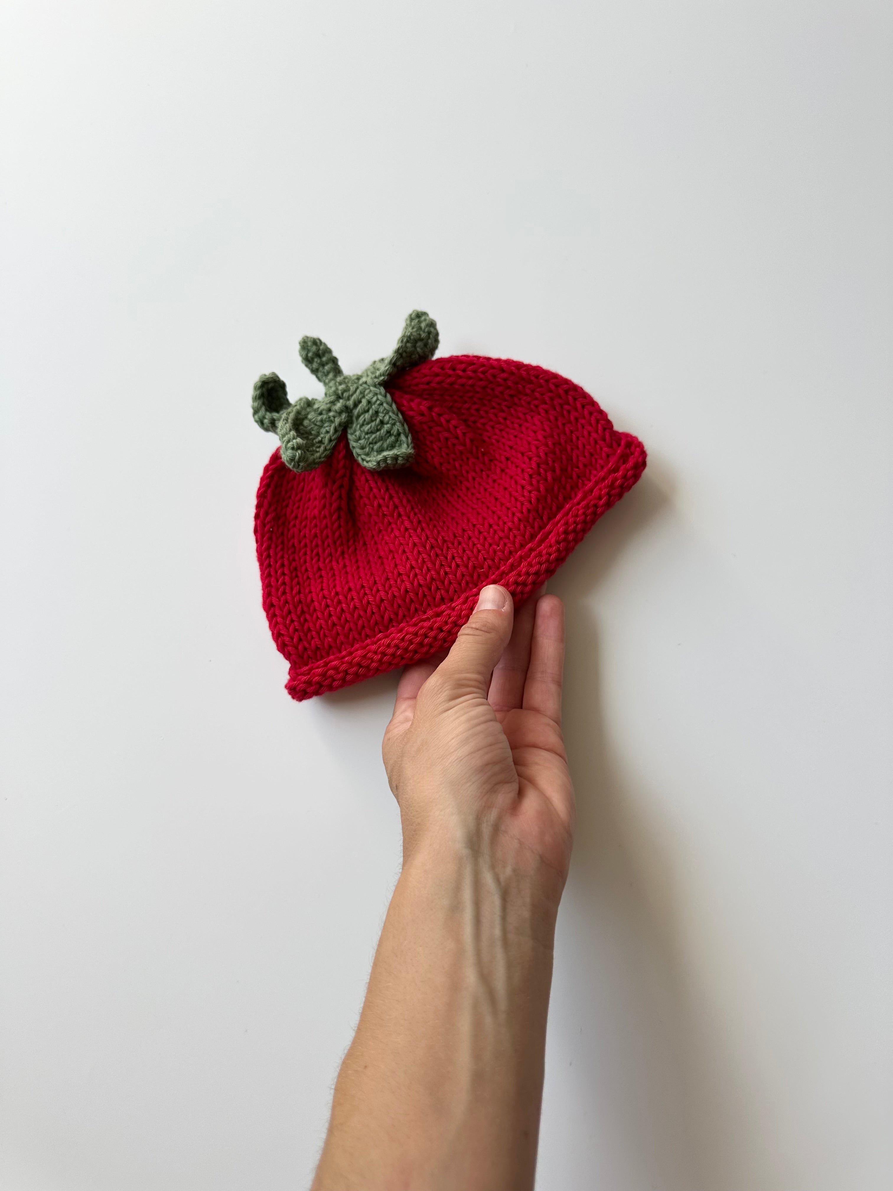Hand Knitted Fruit Hat 0-3 Months 🍅