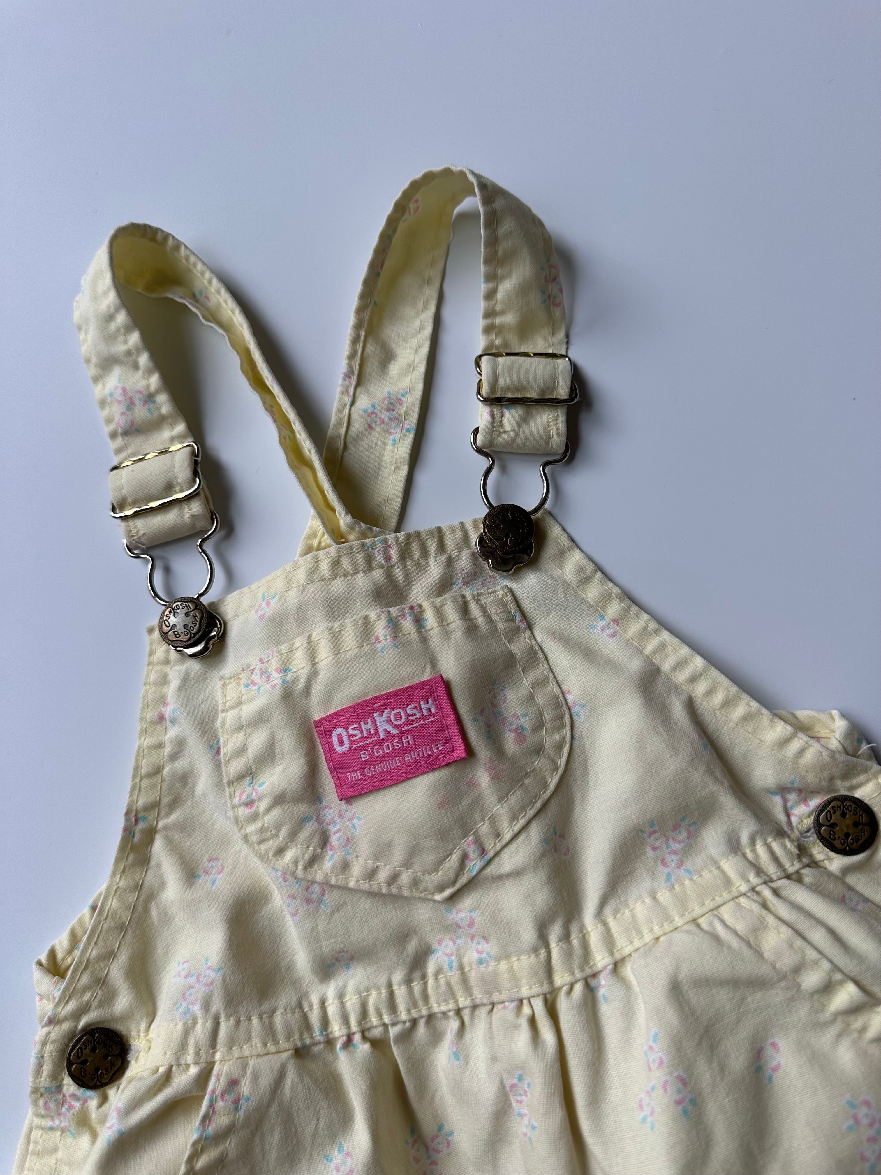 Vintage Kids OshKosh Butter Yellow Floral Dungaree Shorts 💛 4 Years