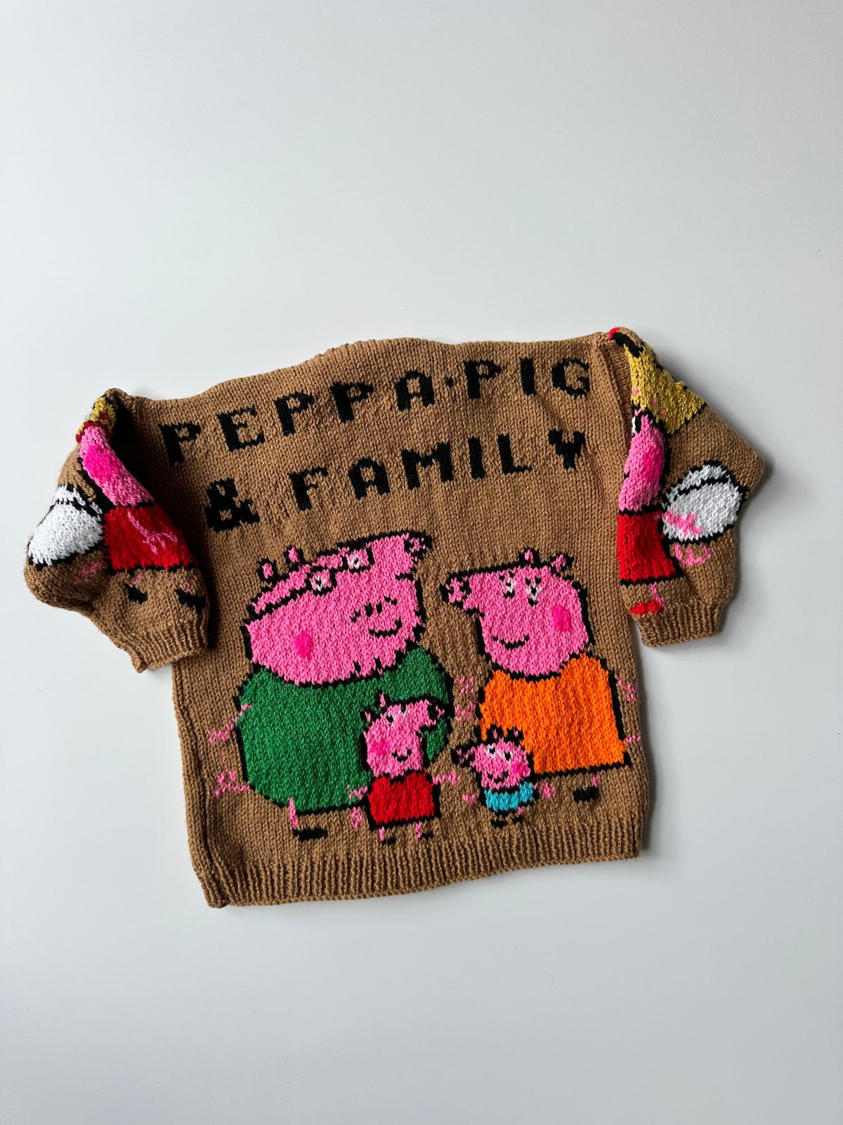 Hand-Knitted Peppa Pig Jumper 2-4 Years